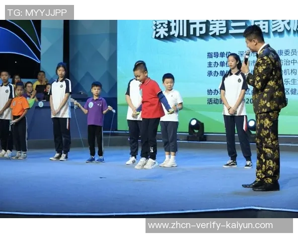 足球运动员的营养餐单揭秘助力竞技表现与身体恢复